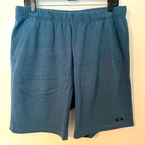 Men’s Oakley Shorts.